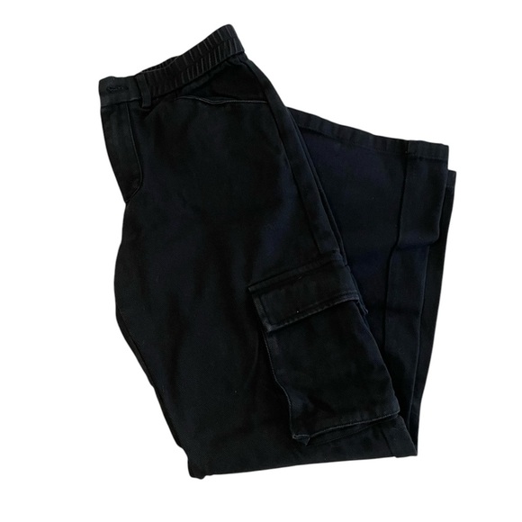 Black Cargo pants - Picture 4 of 9